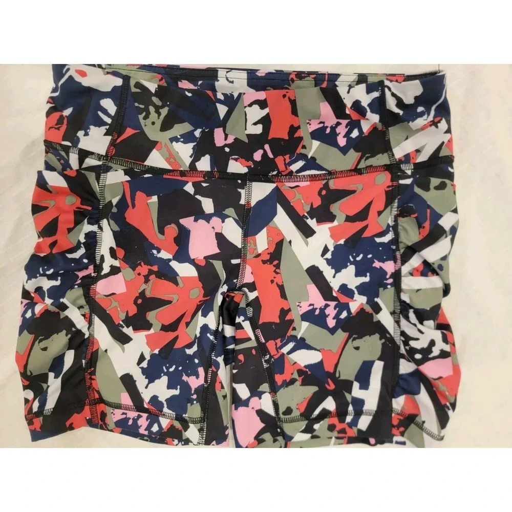 Lululemon Speed Track Short Pop Cut‎ Boom Juice Multi Pockets Women Size 8